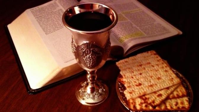 Which should be used for Holy Communion: wine or grape juice?