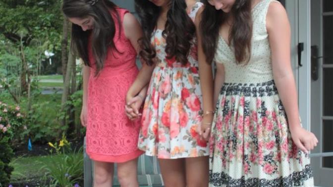Do you like dresses of a solid color or multiple colors better?