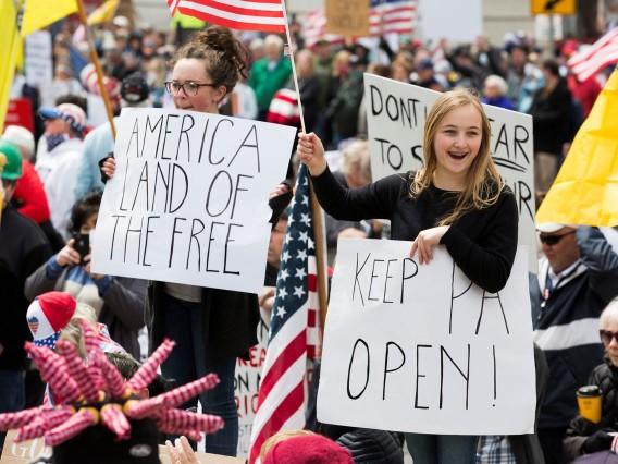 Why are these people protesting against lockdown? Do you agree?