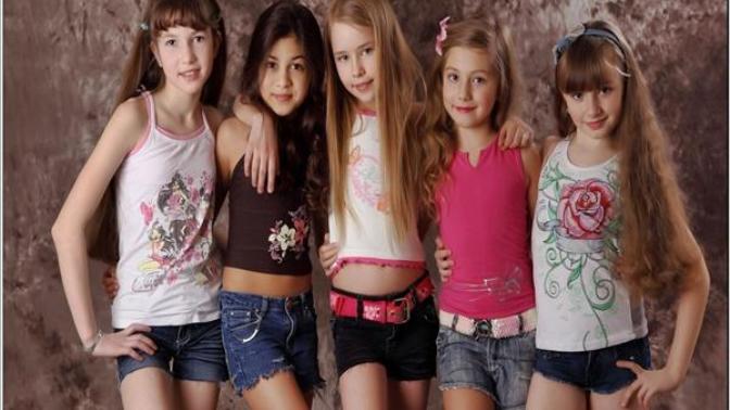 Why do girls stick in packs more than boys and have more rewarding social relationships?