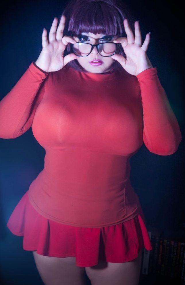 Why Velma, what big, er, glasses you have!
