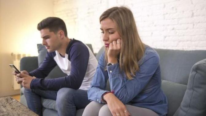 Should I cut off my old guy friend or not, for the sake of my relationship?