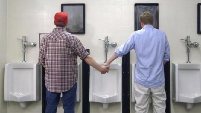 Guys, What Is The Worst Thing To Say To The Person Next To You In A Urinal?