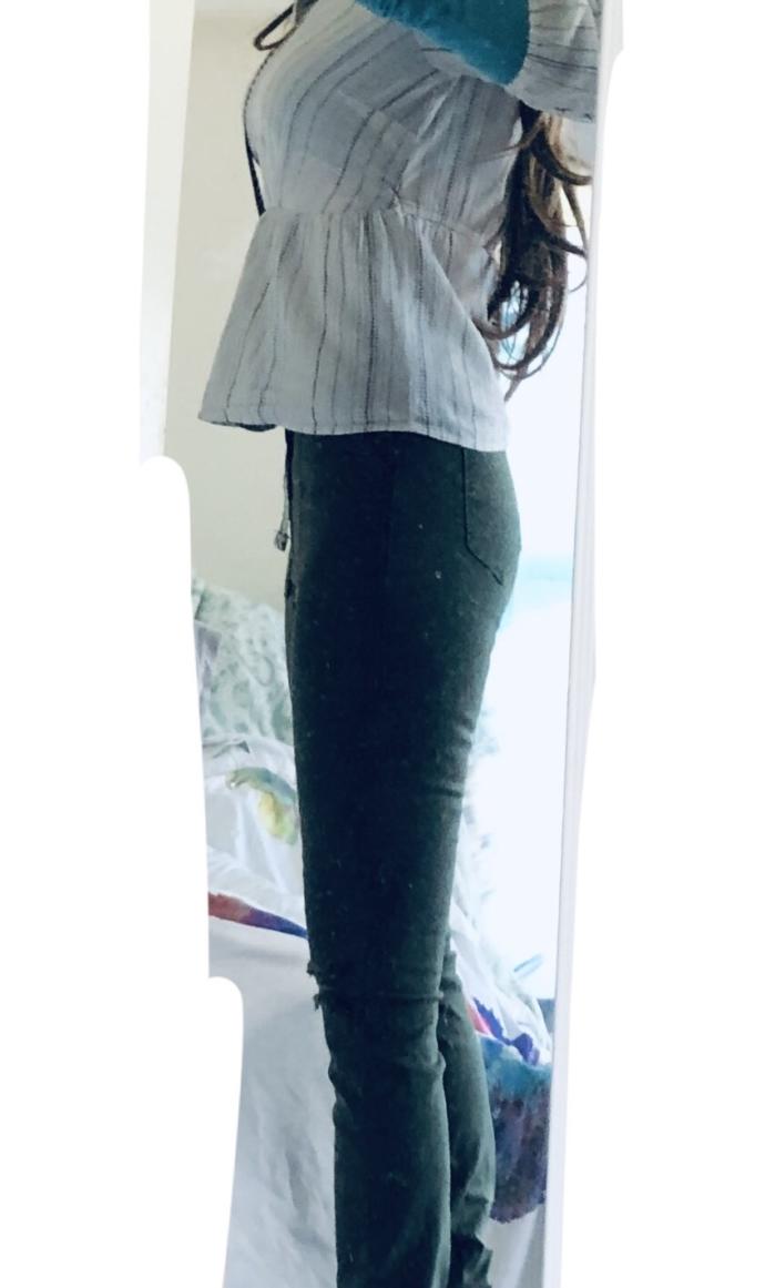 What are your thoughts on blending differnt shades of light blue, with Dark olive green?