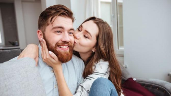 How do you move up from friendzone to girlfriend?