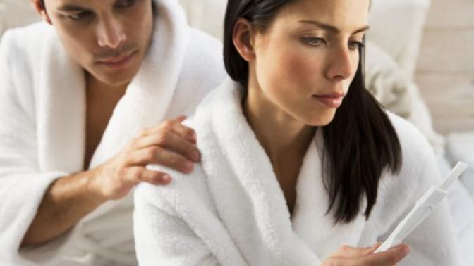 Guys, if you wanted to start a family with your wife or girlfriend, and she had trouble getting pregnant or is infertile, would this be a deal breaker? ?