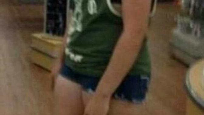 Am I the only one that is attracted to girls that wear cowgirl boots?