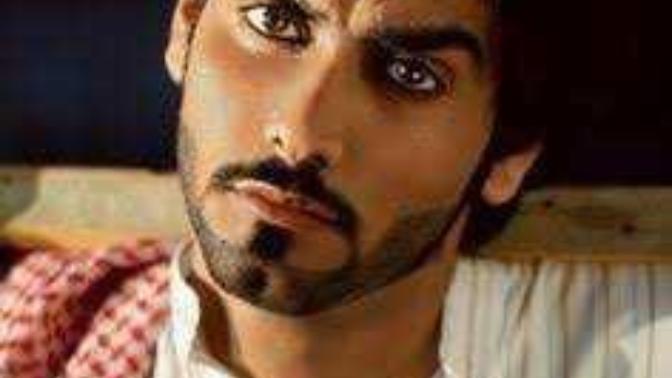 Do you think men look good with kohl in their eyes?