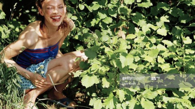 PEEING In Front/Around Your OPPOSITE GENDER Friends Outside (Read description)?