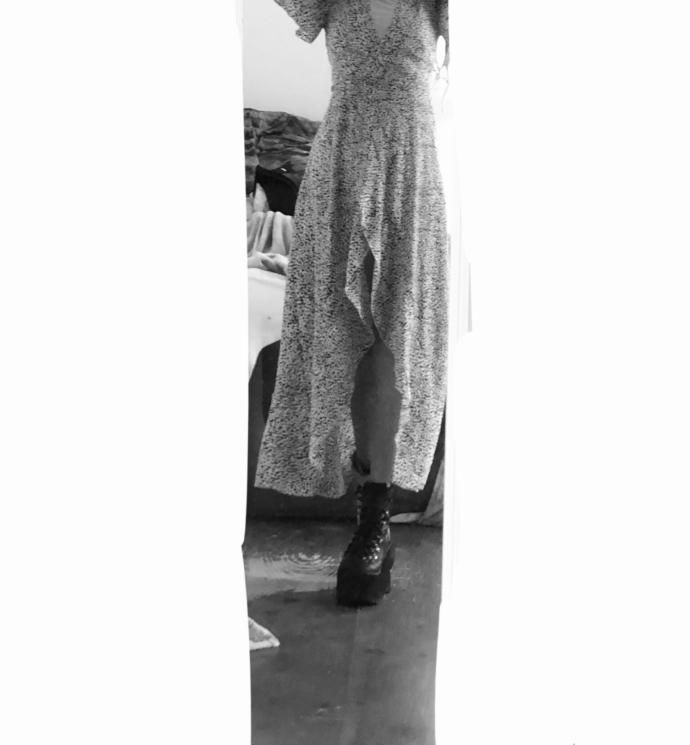MONOCHROME