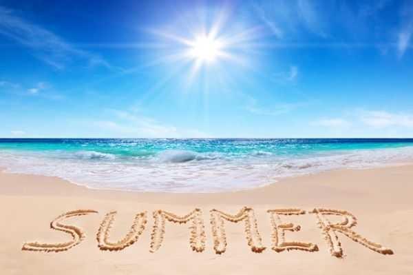 Why do you like winter very much? What is your favourite season? In your favourite season which country do you like to live?