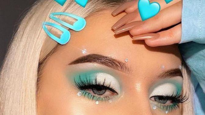 Guys, what EYE makeup look do you love on a girl?