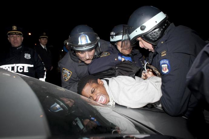 If a suspect resists arrest a cop has the right to use as much force as needed to restrain and cuff a thug resisting arrest. Agree?