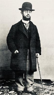 Why did Drs Consider Toulouse Lautrec’ height stunted “due to under developed Legs” 🤔🧐🤨 27.5 inches is perfectly NORMAL inseam for 4 ft 8 height?