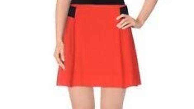 Guys, would you disapprove if your girlfriend wore clothes of this length?