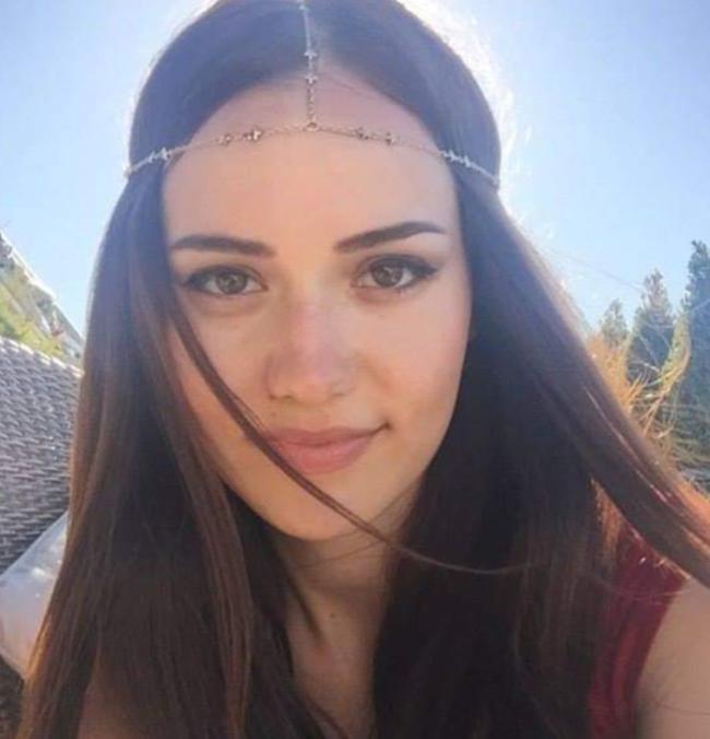 Do you think Fahriye Evcen is a pretty woman?