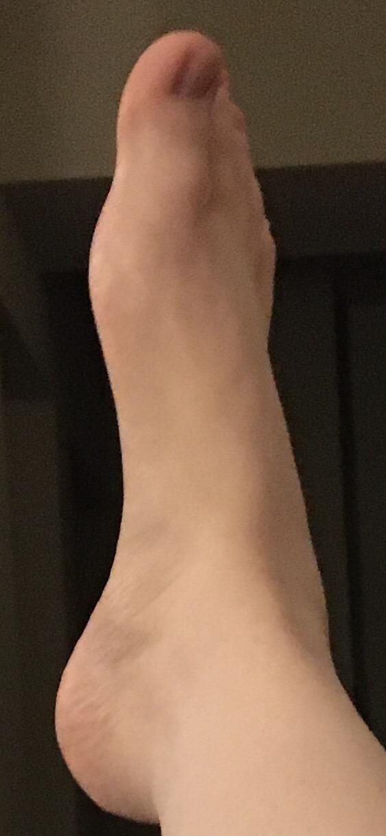Is this the foot of a guy or girl?