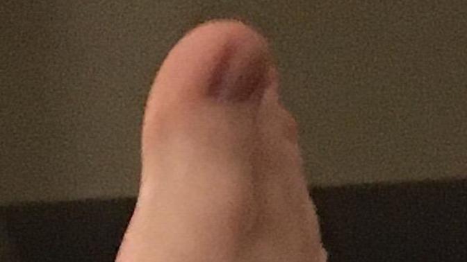 Is this the foot of a guy or girl?