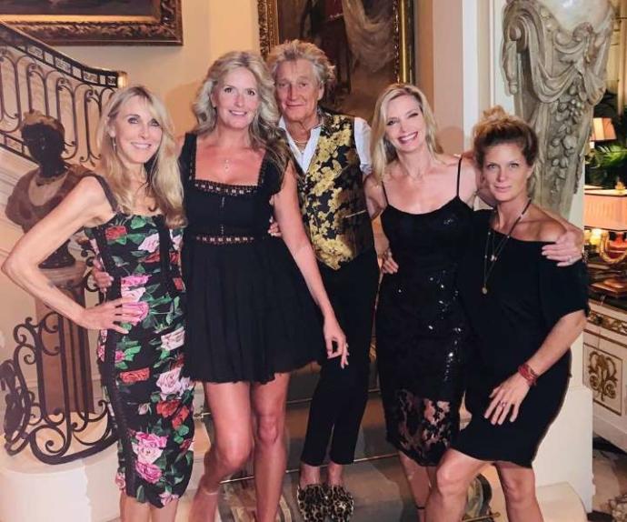 Which are there more of: men with multiple baby mommas or women with multiple baby daddies?