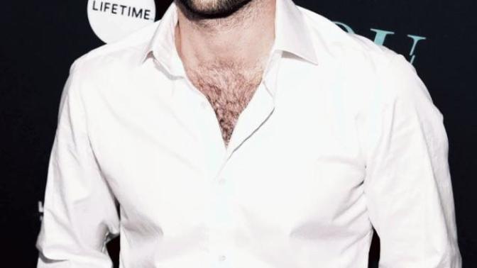 Visible upper chest hair on a ma wearing shirt?