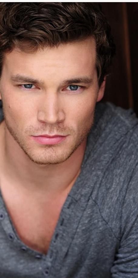 Do you find Chris pratt attractive? and why is he always looked 35?