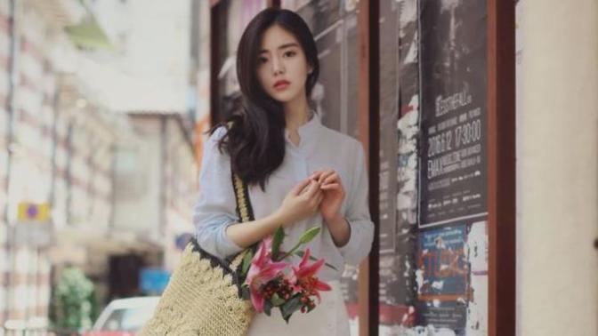 Secrets of being classy, feminine?