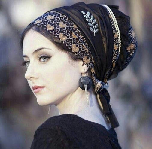 What do you think on Bandanas on women :)?