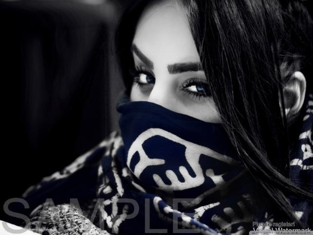What do you think on Bandanas on women :)?