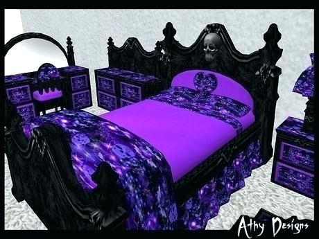 Gothic color scheme. Black/Red or Black/Purple? Which looks better?