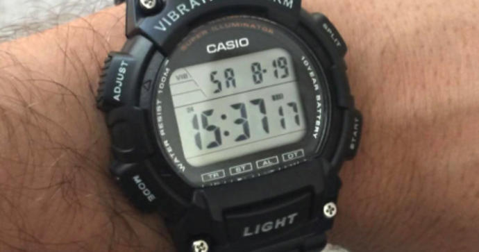 Which type of wrist watch do you prefer to wear: analog or digital?