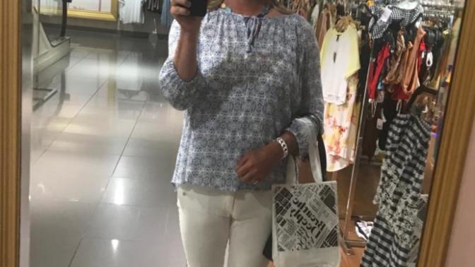 Girls, now that CV-19 is relaxing, I've got a date! What should I wear?