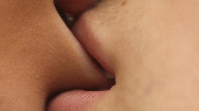 Which type of kissing do you like better?