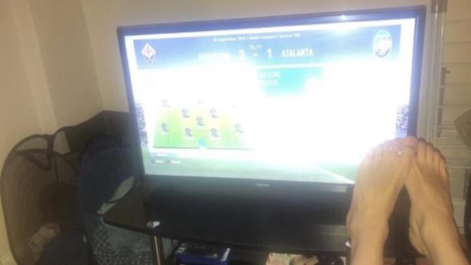 Would you girls break up with your boyfriend if he games a lot?