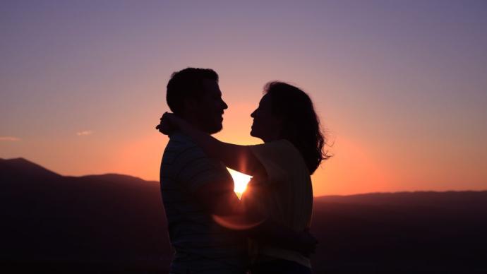 Should I Start Dating When I Get Stationed?