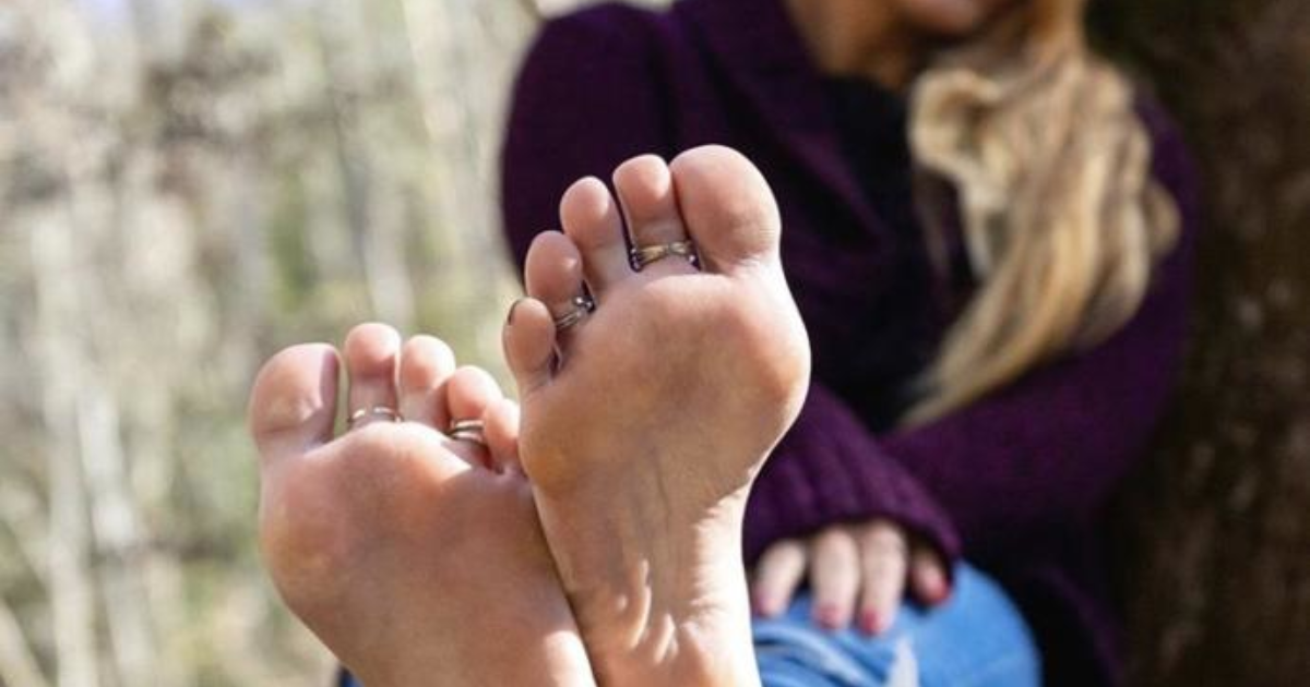 Do you wear a toe ring? If yes, why? GirlsAskGuys