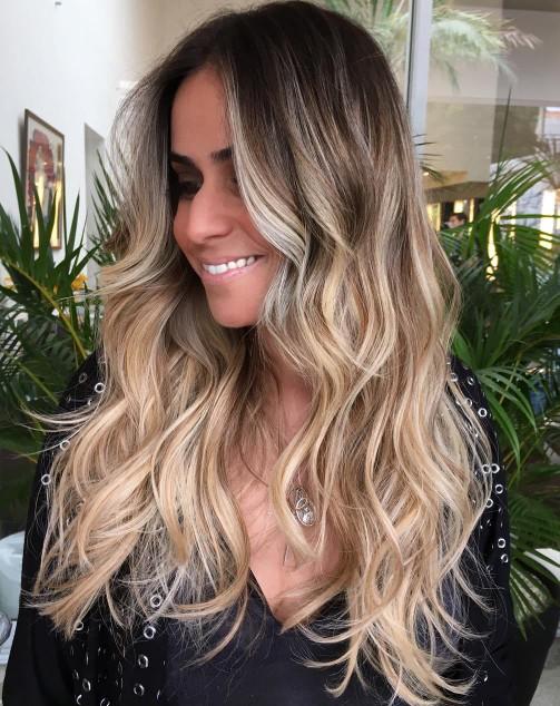 Waves VS Sleek Hair?