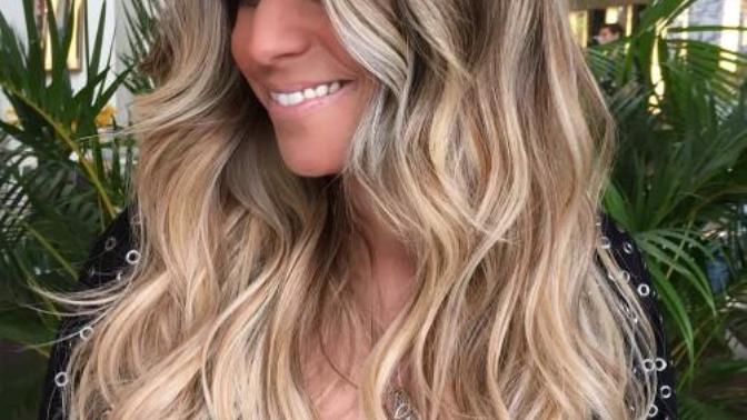 Waves VS Sleek Hair?