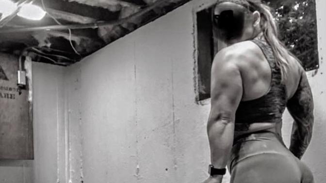 Guys, does this girl look physically stronger than you?