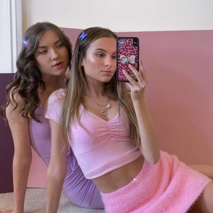 Do you like 00’s or 90’s fashion trends more?