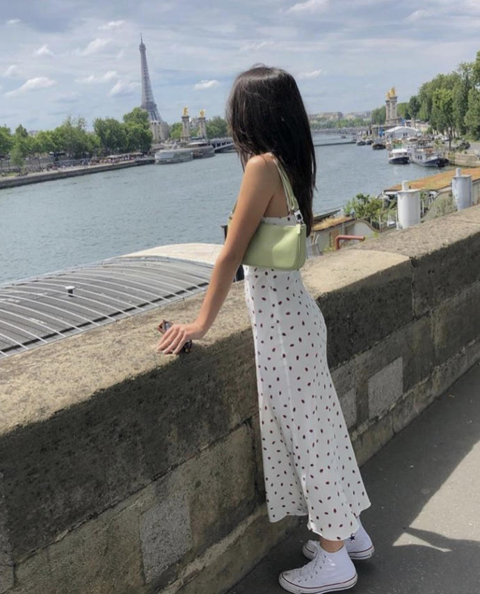 Do you like 00’s or 90’s fashion trends more?