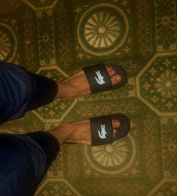 Do men look hideous in slides or attractive?