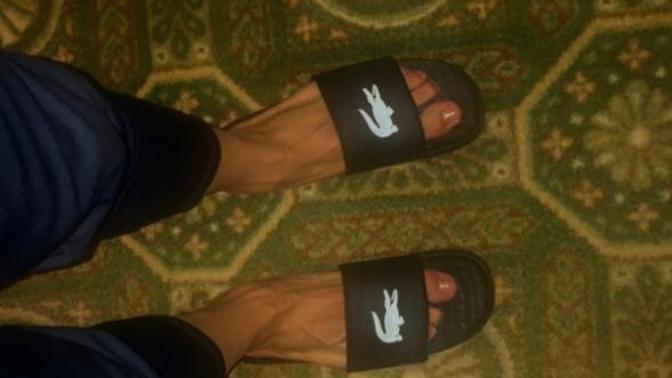Do men look hideous in slides or attractive?