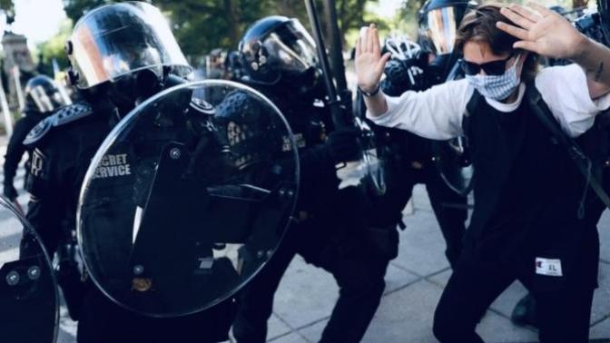 Protecting innocent lives in the USA.. Who did the sanctioned violence targeting unarmed peaceful Protestors on Monday in Lafayette park, “Protect”?
