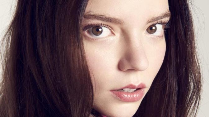 Which celebrity of the opposite sex eerily resembles you?