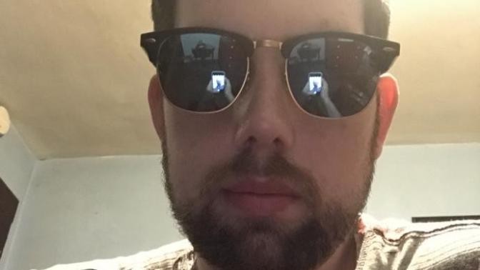 Do you think these sunglasses look cool? Should I keep them?