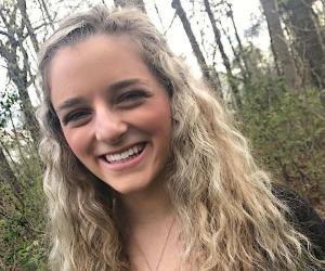 Guys, do you like curly hair on a girl?