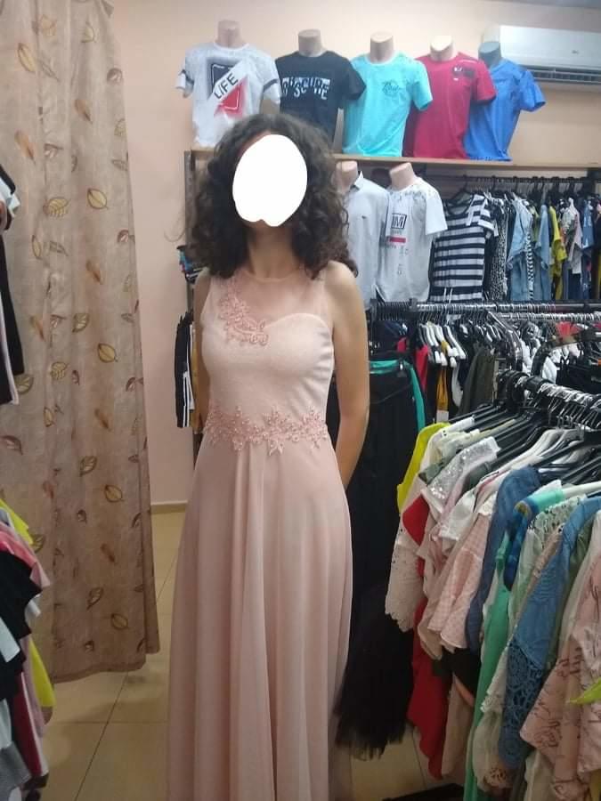 Which dress should I wear on prom night?