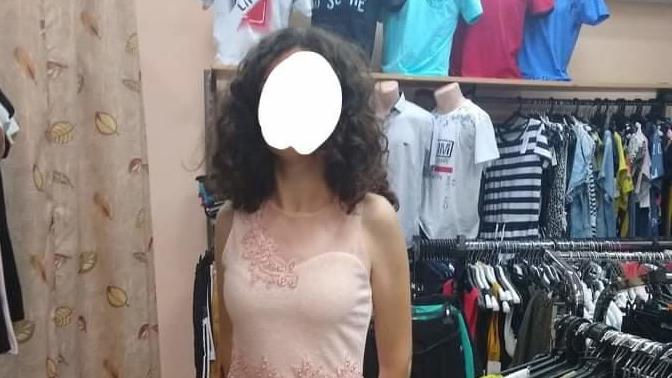 Which dress should I wear on prom night?