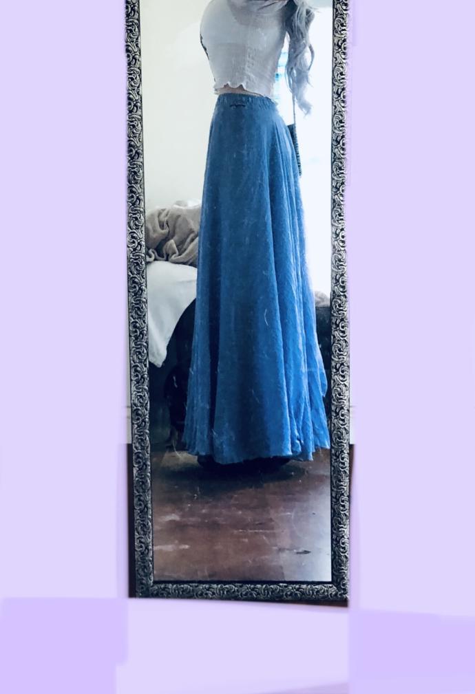 Yes this looks ridiculous. No this does not look ridiculous- Please choose?