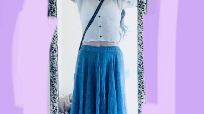 Yes this looks ridiculous. No this does not look ridiculous- Please choose?
